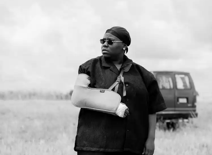 Teni Premieres New Video To Her Song "Hustle" (Watch)