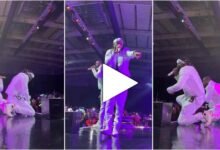 Moment P-Square Brothers went on their Knees to Plead with fans to forgive them (video)