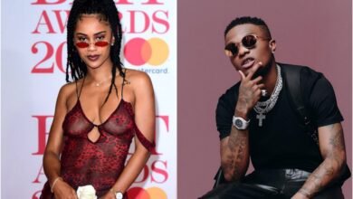 Wizkid spotted holding hands with singer DDB in London last night just years after he Publicly showed interest in her (VIDEO)