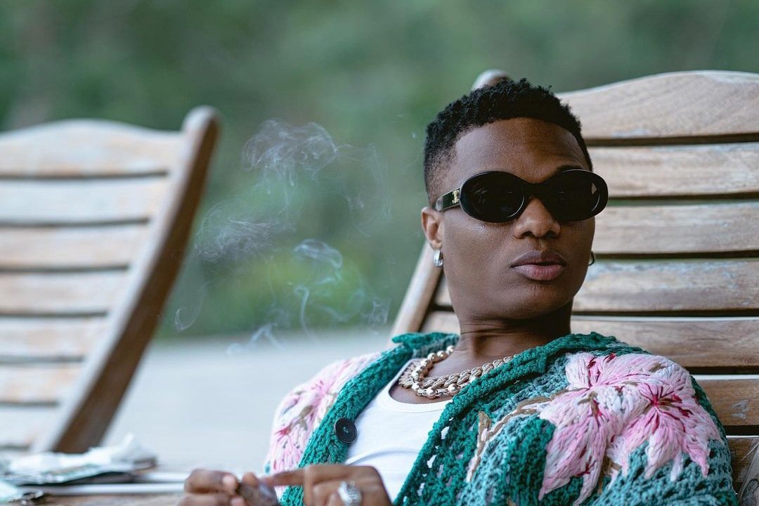 Wizkid is a silent philanthropist – Man narrates how Wizkid gift a Fan ₦1.6m without anybody knowing (VIDEO)