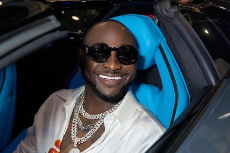 "A night out like this i spend ₦12.5M" - Davido brags, Says it is to inspire not to oppress