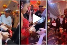 “Naira Marley no spoil Zinoleeky for us o” – Reactions as the 2 Marlians sprays bundles of ₦500 in a party (WATCH)